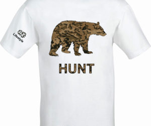 Hunt (Black Bear) – Lifestyle